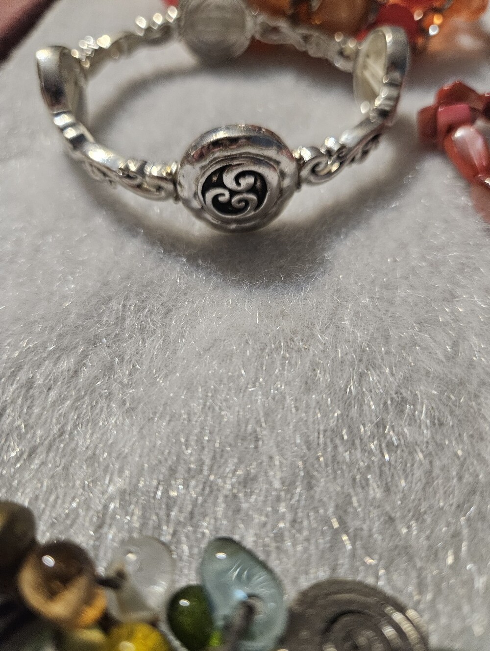 Multiple Stretch Braclets - Picture 5 of 7